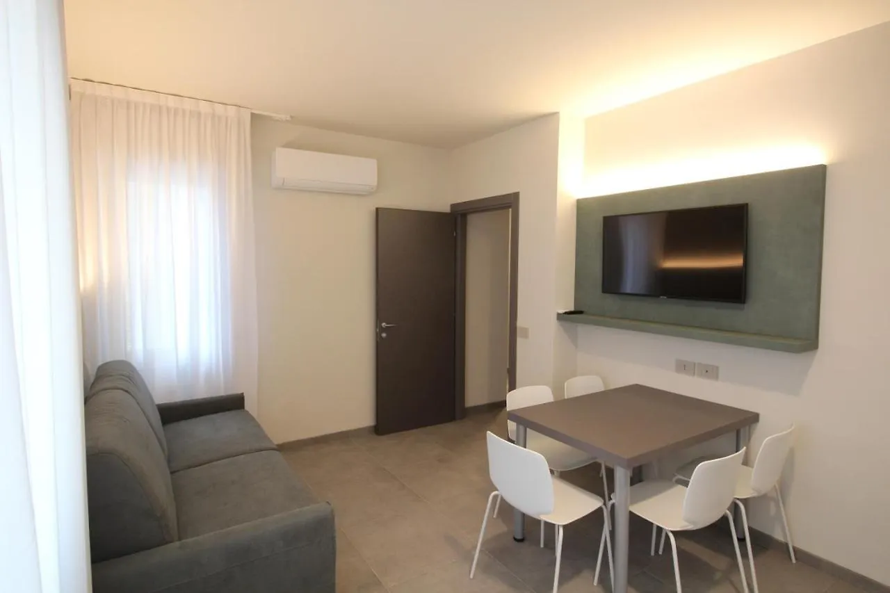 Ferienhaus Persea Mare Appartamenti Taggia Italien